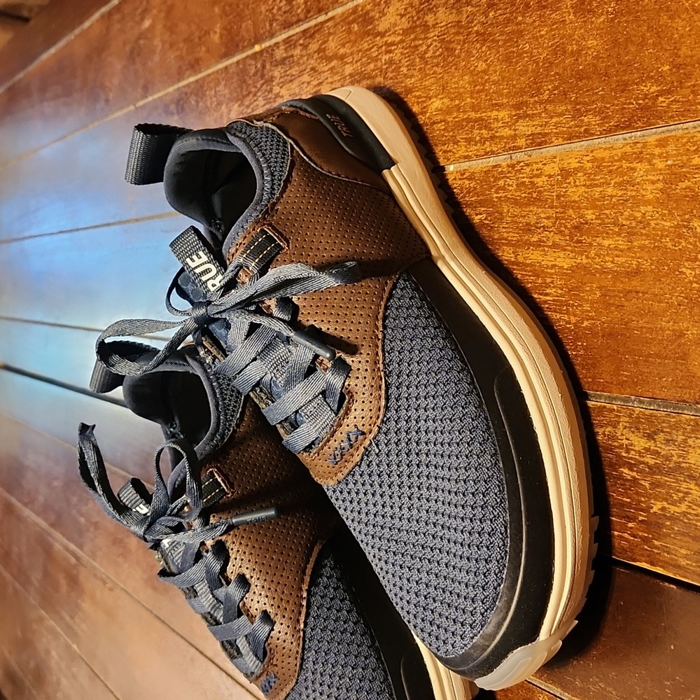 True Lux Hybrid Mens Golf Shoe